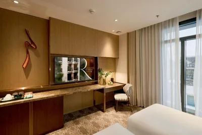 Habitación Estándar con 2 camas individuales — REY Hotel Hanoi